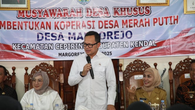 Wamendagri Bima Arya dalam Musyawarah Koperasi Desa Merah Putih di Kab Kendal